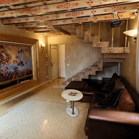 Opera Luxury Apartment Verona Exterior photo